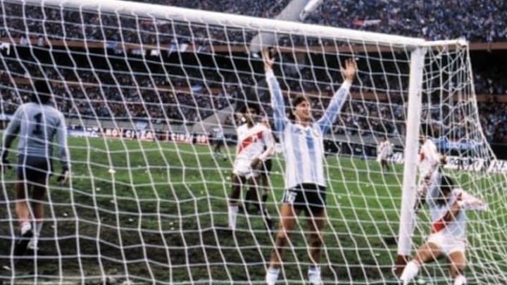 Argentina 2 - 2 Perú (1985)
