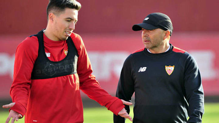 Nasri tiết lộ từng được HLV Sampaoli nài nỉ gia nhập và hứa sẽ cho anh tiệc tùng thỏa thích Nasri tiết lộ từng được HLV Sampaoli nài nỉ gia nhập và hứa sẽ cho anh tiệc tùng thỏa thích