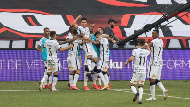 Corinthians venceu o Furacão por 1 a 0 Corinthians venceu o Furacão por 1 a 0