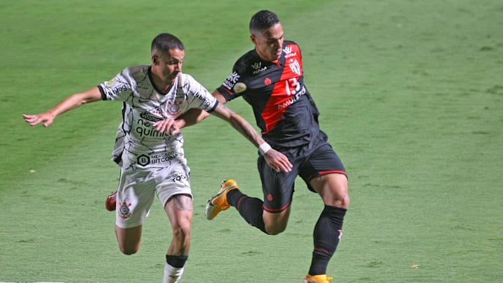 Atlético-GO e Corinthians ficaram no 1 a 1 em Goiânia Atlético-GO e Corinthians ficaram no 1 a 1 em Goiânia