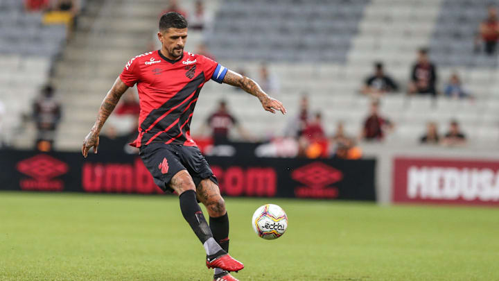 Lucho revelou história engraçada envolvendo Maradona