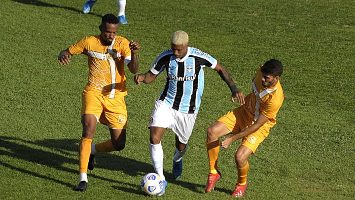 Jean Pyerre teve atuação muito apagada na Boca do Jacaré Jean Pyerre teve atuação muito apagada na Boca do Jacaré
