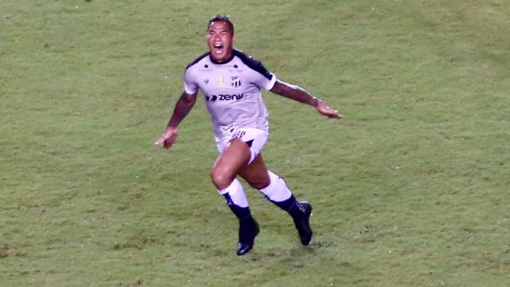 Ceará largou na frente na final da Copa do Nordeste. Ceará largou na frente na final da Copa do Nordeste.