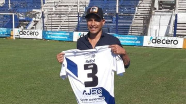 Clemente en Deportivo Merlo