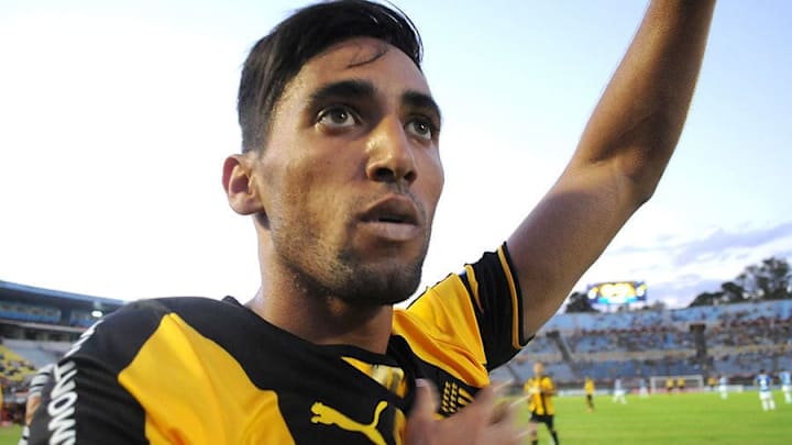 Urretaviscaya festejando en el Estadio Centenario Urretaviscaya festejando en el Estadio Centenario