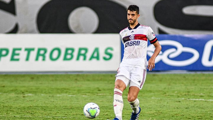 Gustavo Henrique foi expulso nos acréscimos