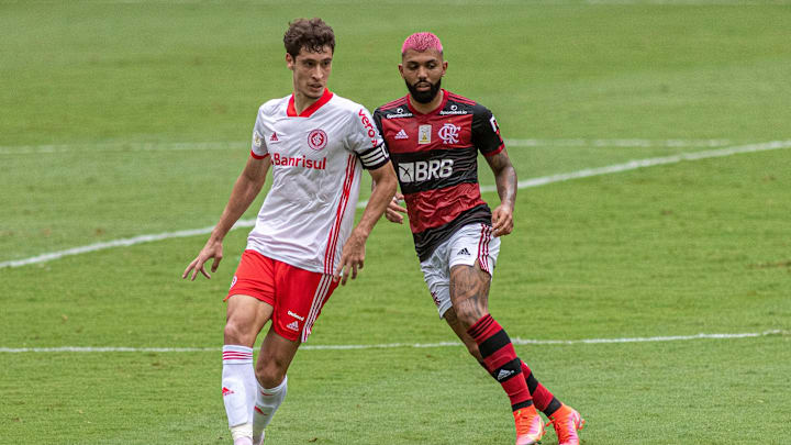 Flamengo venceu Inter de virada no Maracanã