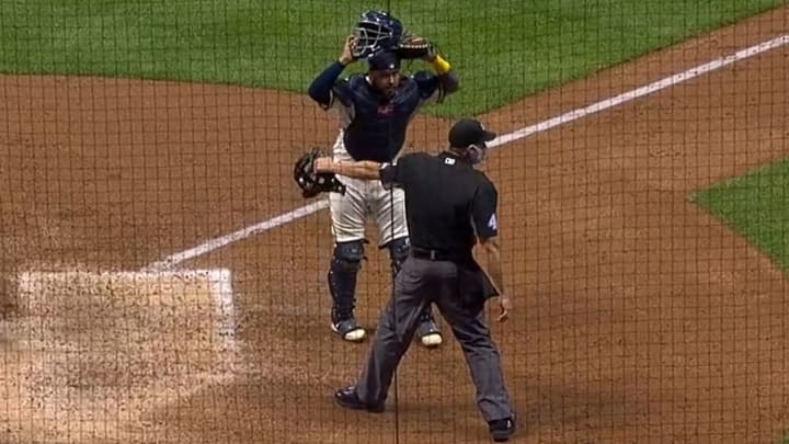 The umpire forgot how the rules of baseball work in Tuesday's Milwaukee Brewers vs Cincinnati Reds game.
