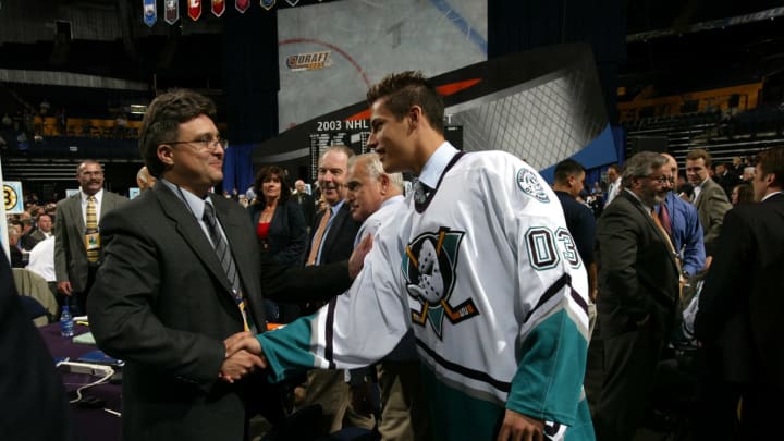 NASHVILLE, TN – JUNE 21: Ryan Getzlaf of the Mighty Ducks of Anaheim is introduced to his new team during the 2003 NHL Entry Draft at the Gaylord Entertainment Center on June 21, 2003 in Nashville, Tennessee. (Photo by Doug Pensinger/Getty Images/NHLI)
