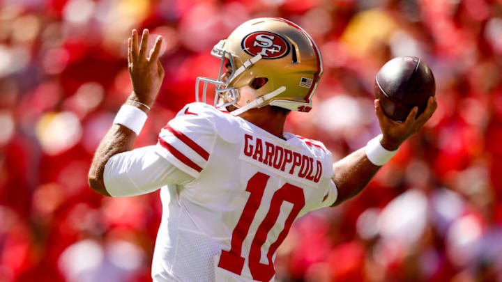 KANSAS CITY, MO - SEPTEMBER 23: Jimmy Garoppolo #10 of the San Francisco 49ers throws a pass during the game against the Kansas City Chiefs at Arrowhead Stadium on September 23rd, 2018 in Kansas City, Missouri. (Photo by David Eulitt/Getty Images)