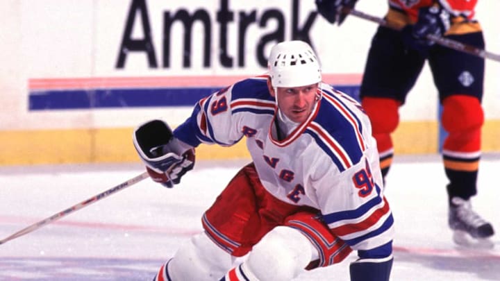 1998 Season: Wayne Gretzky. (Photo by Brian Winkler/Getty Images)