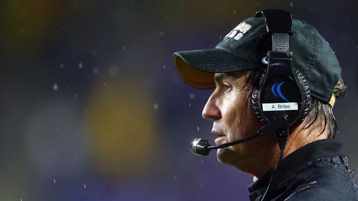 FORT WORTH, TX - NOVEMBER 27: Head coach Art Briles of the Baylor Bears during the second half against the TCU Horned Frogs at Amon G. Carter Stadium on November 27, 2015 in Fort Worth, Texas. (Photo by Ronald Martinez/Getty Images)