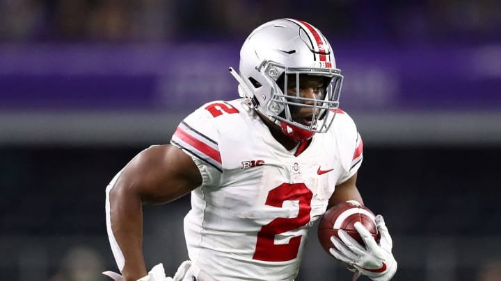 ARLINGTON, TX – SEPTEMBER 15: J.K. Dobbins #2 of the Ohio State Buckeyes runs the ball against the TCU Horned Frogs in the second quarter during The AdvoCare Showdown at AT&T Stadium on September 15, 2018 in Arlington, Texas. (Photo by Ronald Martinez/Getty Images)