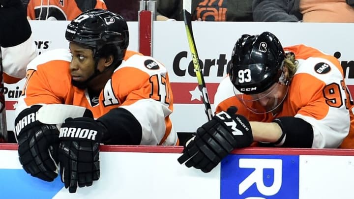 Apr 18, 2016; Philadelphia, PA, USA; Philadelphia Flyers right wing Wayne Simmonds (17) and left wing Jakub Voracek (93) in the final seconds of loss to the Washington Capitals during the third period in game three of the first round of the 2016 Stanley Cup Playoffs at Wells Fargo Center. The Capitals defeated the Flyers, 6-1. Mandatory Credit: Eric Hartline-USA TODAY Sports