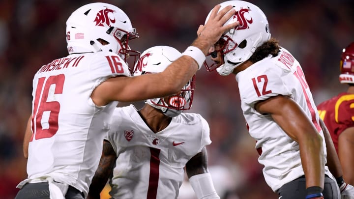 LOS ANGELES, CA – SEPTEMBER 21: Gardner Minshew #16 of the Washington State Cougars celebrates his touchdown. (Photo by Harry How/Getty Images)
