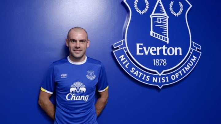 HALEWOOD, ENGLAND – JUNE 9: (EXCLUSIVE COVERAGE) Darron Gibson poses for photographs after signing an extension to his contract at Everton at Finch Farm on June 9, 2016 in Halewood, England. (Photo by Tony McArdle/Everton FC via Getty Images)