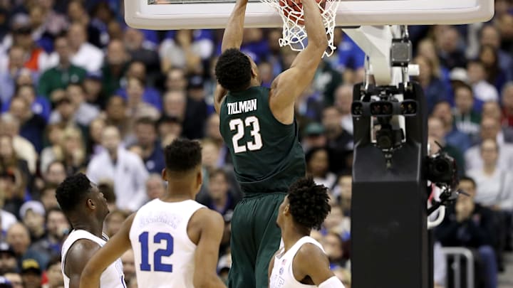 WASHINGTON, DC – MARCH 31: Xavier Tillman #23 of the Michigan State Spartans dunks the ball against the Duke Blue Devils during the second half in the East Regional game of the 2019 NCAA Men’s Basketball Tournament at Capital One Arena on March 31, 2019 in Washington, DC. (Photo by Patrick Smith/Getty Images)