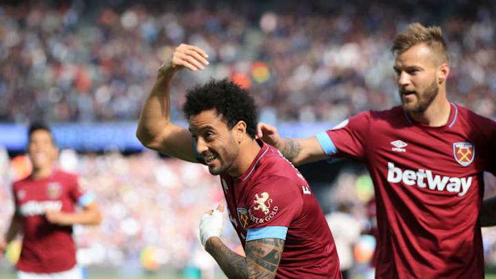 LONDON, ENGLAND - SEPTEMBER 29: Felipe Anderson of West Ham United celebrates with Andriy Yarmolenko after scoring the opening goal during the Premier League match between West Ham United and Manchester United at London Stadium on September 29, 2018 in London, United Kingdom. (Photo by Marc Atkins/Getty Images)