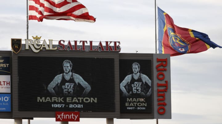 A tribute to Utah Jazz legend Mark Eaton (Jeffrey Swinger-USA TODAY Sports)