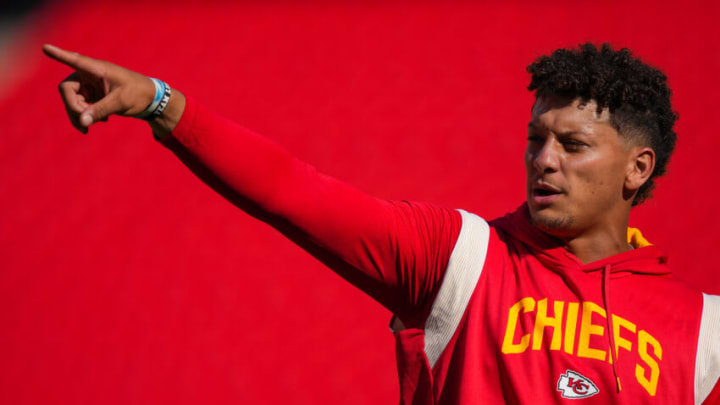 KANSAS CITY, MO - AUGUST 25: Patrick Mahomes #15 of the Kansas City Chiefs points toward the goal post prior to the preseason game between against the Green Bay Packers at Arrowhead Stadium on August 25, 2022 in Kansas City, Missouri. (Photo by Jason Hanna/Getty Images)