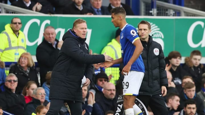 LIVERPOOL, ENGLAND - MARCH 18: Ronald Koeman manager of Everton shakes hands with Dominic Calvert-Lewin of Everton as he is substituted during the Premier League match between Everton and Hull City at Goodison Park on March 18, 2017 in Liverpool, England. (Photo by Mark Robinson/Getty Images)