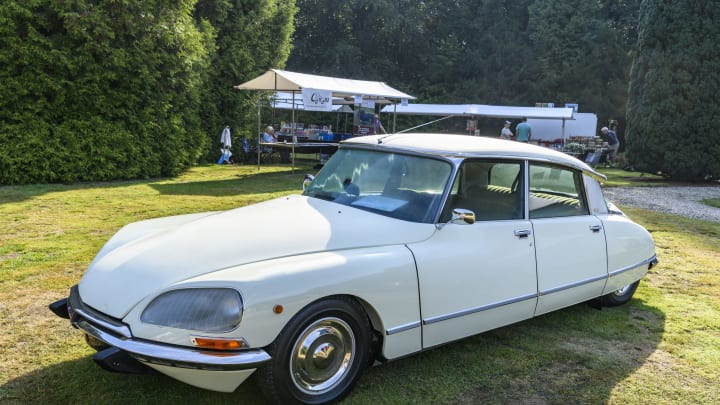 BAARN, NETHERLANDS – AUGUST 25: Citroën DS on display at the 2019 Concours d’Elegance at palace Soestdijk on August 25, 2019 in Baarn, Netherlands. This is the first time the Concours d’Elegance will be held at Soestdijk Palace and the 2019 edition was held on 24-25 August. (Photo by Sjoerd van der Wal/Getty Images)
