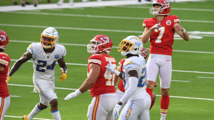 INGLEWOOD, CALIFORNIA - SEPTEMBER 20: Kicker Harrison Butker #7 of the Kansas City Chiefs watches his game-tying field goal against the Los Angeles Chargers during the fourth quarter at SoFi Stadium on September 20, 2020 in Inglewood, California. (Photo by Harry How/Getty Images)