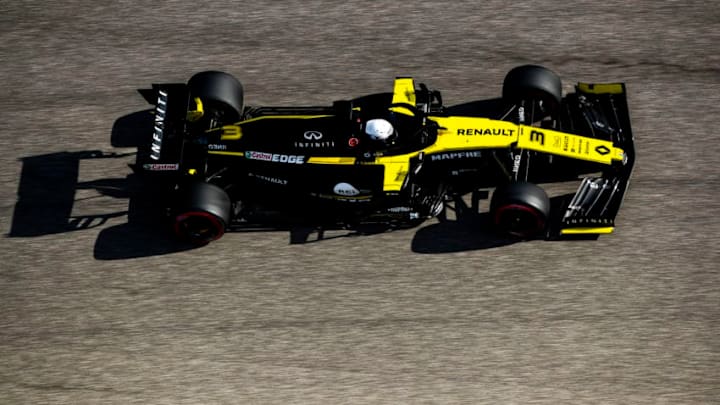 AUSTIN, TEXAS - NOVEMBER 01: Daniel Ricciardo of Australia driving the (3) Renault Sport Formula One Team RS19 on track during practice for the F1 Grand Prix of USA at Circuit of The Americas on November 01, 2019 in Austin, Texas. (Photo by Mark Thompson/Getty Images)