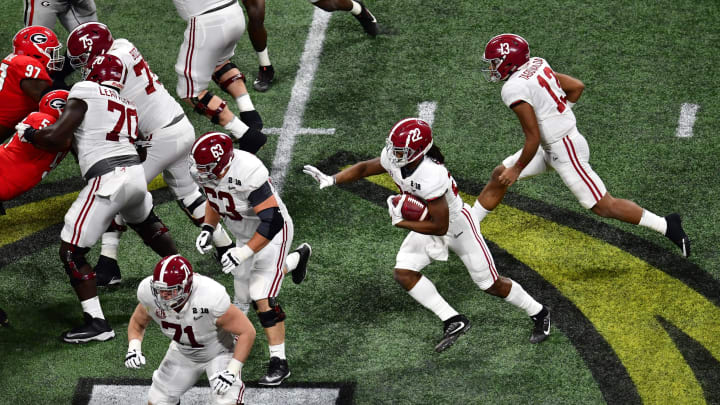 ATLANTA, GA – JANUARY 08: Najee Harris #22 of the Alabama Crimson Tide carries the ball against the Georgia Bulldogs in the CFP National Championship presented by AT&T at Mercedes-Benz Stadium on January 8, 2018 in Atlanta, Georgia. (Photo by Scott Cunningham/Getty Images)