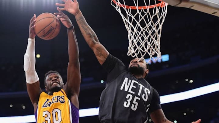 LOS ANGELES, CA - NOVEMBER 15: Julius Randle (Photo by Harry How/Getty Images)