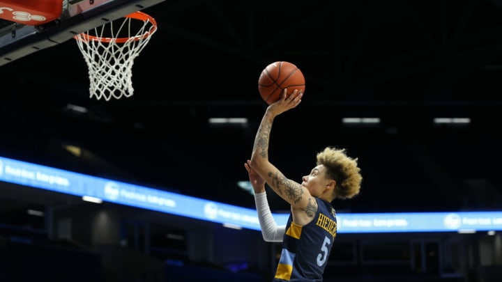 CINCINNATI, OH – JANUARY 25: Marquette Golden Eagles guard Natisha Hiedeman (5) shoots a layup during the game against the Marquette Golden Eagles and the Xavier Musketeers on January 25th, 2019 at the Cintas Center in Cincinnati, OH. (Photo by Ian Johnson/Icon Sportswire via Getty Images)(Photo by Ian Johnson/Icon Sportswire via Getty Images)