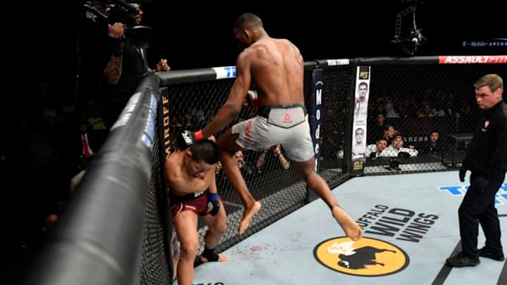LAS VEGAS, NEVADA - MARCH 07: (R-L) Neil Magny knees Li Jingliang of China in their welterweight fight during the UFC 248 event at T-Mobile Arena on March 07, 2020 in Las Vegas, Nevada. (Photo by Jeff Bottari/Zuffa LLC)