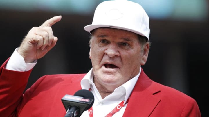 CINCINNATI, OH - JUNE 17: Former Cincinnati Reds great Pete Rose addresses fans following a dedication ceremony for his bronze statue outside Great American Ball Park prior to a game against the Los Angeles Dodgers on June 17, 2017 in Cincinnati, Ohio. The Dodgers defeated the Reds 10-2. (Photo by Joe Robbins/Getty Images)