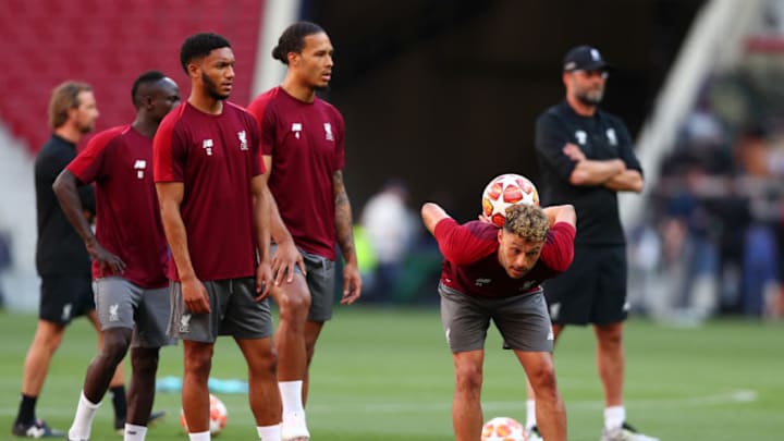 MADRID, SPAIN - MAY 31: Alex Oxlade-Chamberlain controls the ball during the Liverpool FC training session on the eve of the UEFA Champions League Final against Tottenham Hotspur at Estadio Wanda Metropolitano on May 31, 2019 in Madrid, Spain. (Photo by Clive Rose/Getty Images)