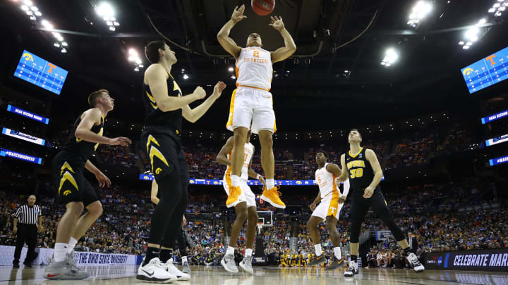 COLUMBUS, OHIO – MARCH 24: Grant Williams #2 of the Tennessee Volunteers dunks the ball against the Iowa Hawkeyes during their game in the Second Round of the NCAA Basketball Tournament at Nationwide Arena on March 24, 2019 in Columbus, Ohio. (Photo by Gregory Shamus/Getty Images)