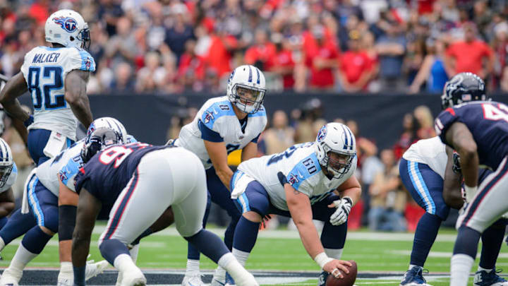 HOUSTON, TX - OCTOBER 01: Tennessee Titans quarterback Marcus Mariota (8) gets ready to take a snap during the NFL game between the Tennessee Titans and the Houston Texans on October 1, 2017 at NRG Stadium in Houston, Texas. (Photo by Daniel Dunn/Icon Sportswire via Getty Images)