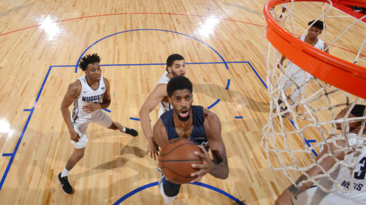 LAS VEGAS, NV - JULY 13: Amile Jefferson #10 of the Minnesota Timberwolves goes to the basket against the Denver Nuggets during the 2018 Las Vegas Summer League on July 13, 2018 at the Cox Pavilion in Las Vegas, Nevada. NOTE TO USER: User expressly acknowledges and agrees that, by downloading and/or using this photograph, user is consenting to the terms and conditions of the Getty Images License Agreement. Mandatory Copyright Notice: Copyright 2018 NBAE (Photo by David Dow/NBAE via Getty Images)