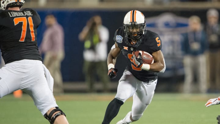 Running back Justice Hill #5 of the Oklahoma State Cowboys (Photo by Michael Chang/Getty Images)