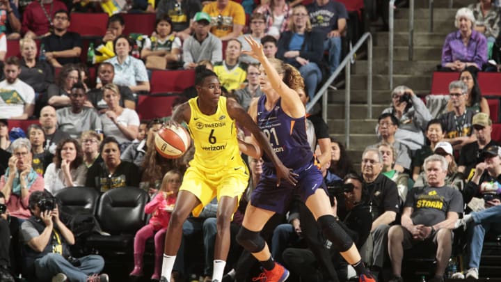 SEATTLE, WA – MAY 20: Natasha Howard #6 of the Seattle Storm handles the ball against the Phoenix Mercury on MAY 20, 2018 at KeyArena in Seattle, Washington. NOTE TO USER: User expressly acknowledges and agrees that, by downloading and/or using this Photograph, user is consenting to the terms and conditions of the Getty Images License Agreement. Mandatory Copyright Notice: Copyright 2018 NBAE (Photo by Joshua Huston/NBAE via Getty Images)