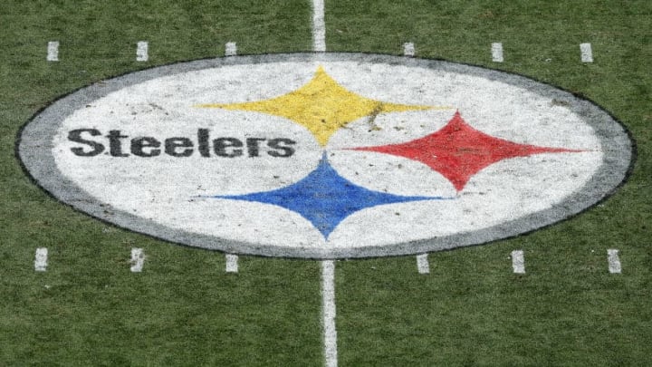 PITTSBURGH, PA – AUGUST 23: General view of the Pittsburgh Steelers logo at midfield during a preseason game against the Green Bay Packers at Heinz Field on August 23, 2015 in Pittsburgh, Pennsylvania. The Steelers defeated the Packers 24-19. (Photo by Joe Robbins/Getty Images)