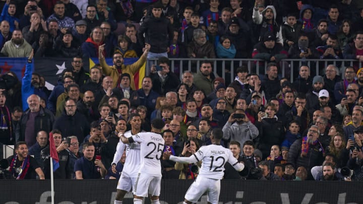 BARCELONA, SPAIN - FEBRUARY 16: Players of Manchester United celebrating their team's second goal during the UEFA Europa League knockout round play-off leg one match between FC Barcelona and Manchester United at Spotify Camp Nou on February 16, 2023 in Barcelona, Spain. (Photo by Pedro Salado/Quality Sport Images/Getty Images)
