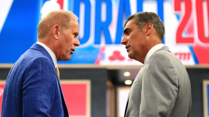 NEW YORK, NY – JUNE 21: Head coach John Beilein of the Michigan Wolverines (L) speaks to head coach of Jay Wright of the Villanova Wildcats (Photo by Mike Lawrie/Getty Images)