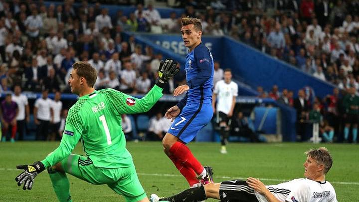 MARSEILLE, FRANCE - JULY 07: Antoine Griezmann of France scores a goal to make the score 0-2 during the UEFA Euro 2016 Semi Final match between Germany and France at Stade Velodrome on July 7, 2016 in Marseille, France. (Photo by Matthew Ashton - AMA/Getty Images)
