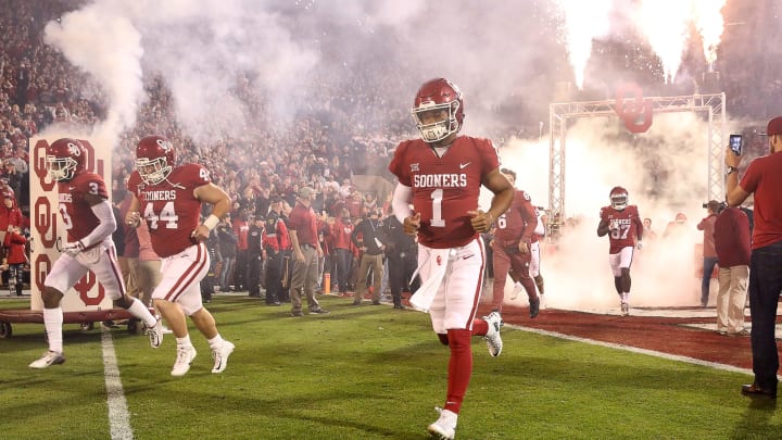 NORMAN, OK – NOVEMBER 11: Oklahoma Sooners QB Kyler Murray (1) before during a college football game between the Oklahoma Sooners and the Texas Christian University Horned Frogs on November 11, 2017, at Memorial Stadium in Norman, OK. (Photo by David Stacy/Icon Sportswire via Getty Images)