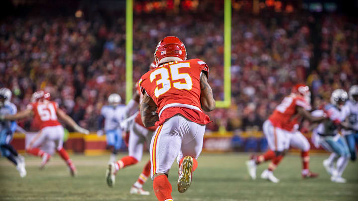 Kansas City Chiefs running back Charcandrick West (35)  (Photo by William Purnell/Icon Sportswire via Getty Images)