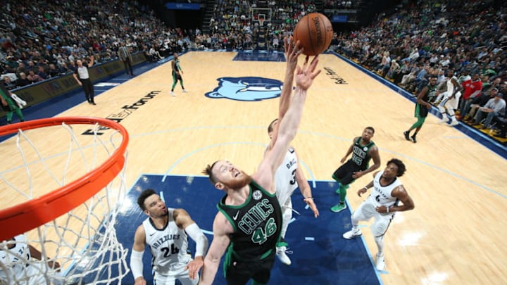 MEMPHIS, OH - DECEMBER 16: Aron Baynes #46 of the Boston Celtics dunks against the Memphis Grizzlies on December 16, 2017 at FedEx Forum in Memphis, Ohio. NOTE TO USER: User expressly acknowledges and agrees that, by downloading and/or using this photograph, user is consenting to the terms and conditions of the Getty Images License Agreement. Mandatory Copyright Notice: Copyright 2017 NBAE (Photo by Joe Murphy/NBAE via Getty Images)#46 of the Boston Celtics dunks against the Memphis Grizzlies on December 16, 2017 at FedEx Forum in Memphis, Ohio. NOTE TO USER: User expressly acknowledges and agrees that, by downloading and/or using this photograph, user is consenting to the terms and conditions of the Getty Images License Agreement. Mandatory Copyright Notice: Copyright 2017 NBAE (Photo by Joe Murphy/NBAE via Getty Images)
