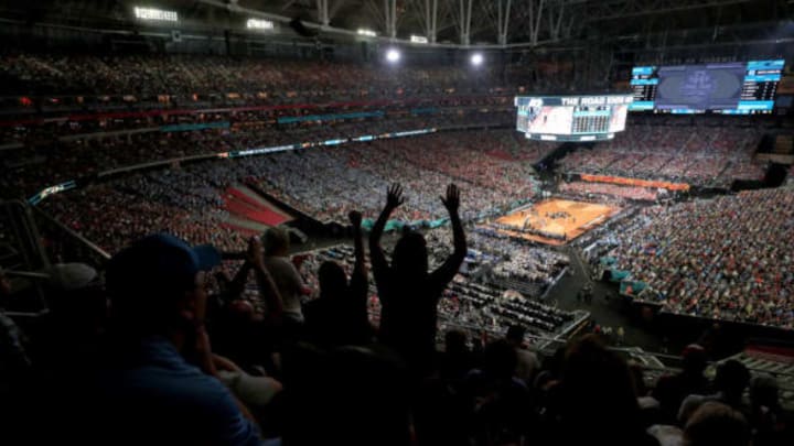 GLENDALE, AZ – APRIL 03: Fans cheer as the North Carolina Tar Heels take on the Gonzaga Bulldogs in the first half during the 2017 NCAA Men’s Final Four National Championship game at University of Phoenix Stadium on April 3, 2017 in Glendale, Arizona. (Photo by Christian Petersen/Getty Images)