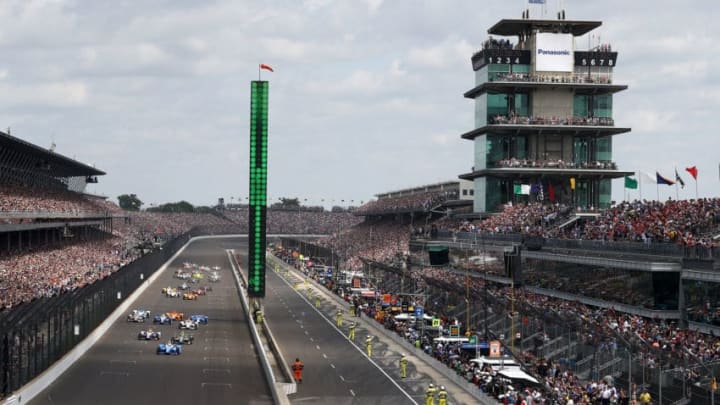 INDIANAPOLIS, IN - MAY 28: Scott Dixon of New Zealand, driver of the #9 Camping World Honda, leads the field during the 101st Indianapolis 500 at Indianapolis Motorspeedway on May 28, 2017 in Indianapolis, Indiana. (Photo by Chris Graythen/Getty Images)