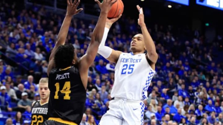 LEXINGTON, KY – NOVEMBER 21: PJ Washington #25 of the Kentucky Wildcats shoots the ball against the Winthrop Eagles at Rupp Arena on November 21, 2018, in Lexington, Kentucky. (Photo by Andy Lyons/Getty Images)