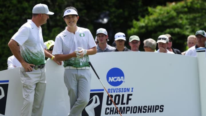 EUGENE, OR - JUNE 1: Head coach Casey Martin of Oregon speaks with Edwin Yi of Oregon before he tees of in the final round of the 2016 NCAA Division I Men's Golf Championship at Eugene Country Club on June 1, 2016 in Eugene, Oregon. (Photo by Steve Dykes/Getty Images)